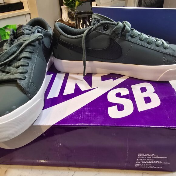 New Nike SB Blazer Low Pro GT Shoes - Vintage Green (DV1226-300) MENS SIZE 10 - Picture 3 of 9